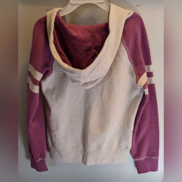 Nollie Girls Youth Cotton Blend Sweatshirt W/Warm Hood, Cangaroo Pocket. Sz XS - Picture 3 of 8